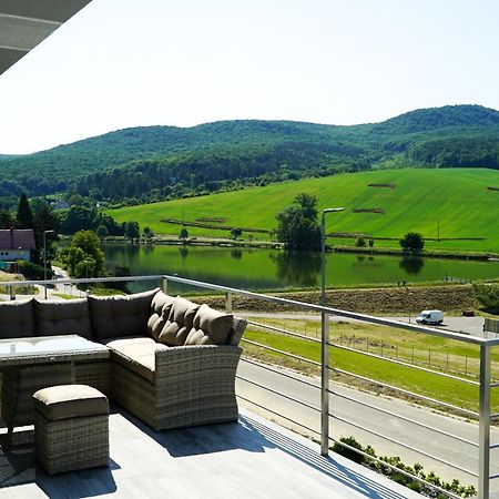 Luxury Villa Moraván Kültér fotó