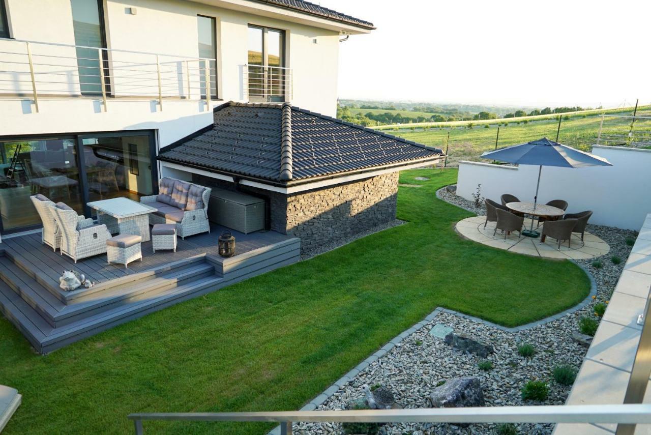 Luxury Villa Moraván Kültér fotó