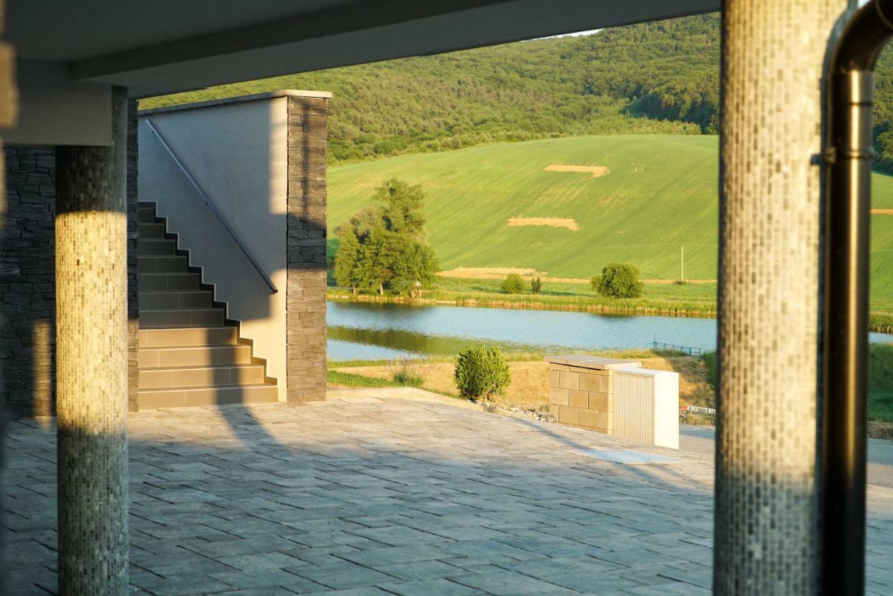 Luxury Villa Moraván Kültér fotó